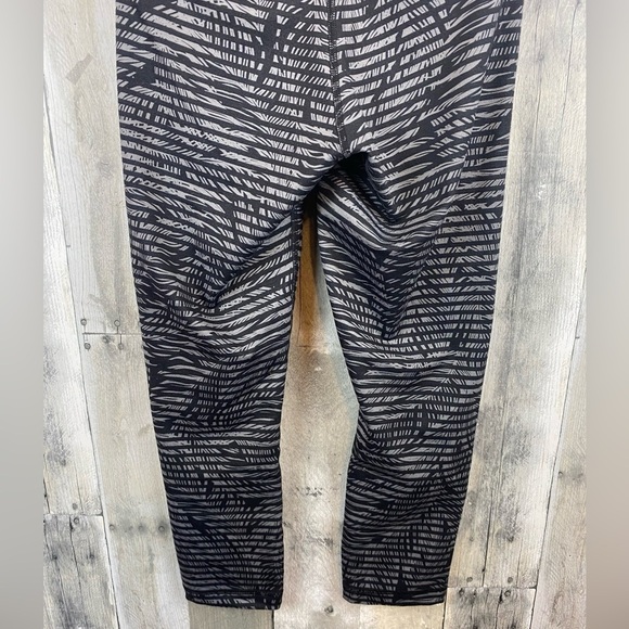 Lululemon Wunder Under Pant *Full-On Luon in Stripe Play Slate Black Size 4. - Picture 8 of 15